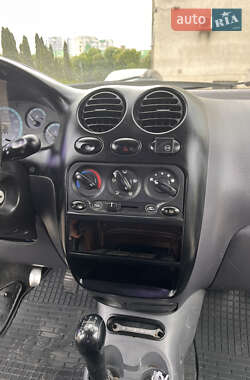 Хэтчбек Daewoo Matiz 2012 в 