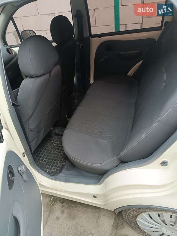 Хэтчбек Daewoo Matiz 2013 в Царичанке