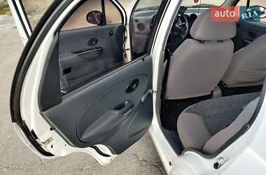 Хэтчбек Daewoo Matiz 2012 в 