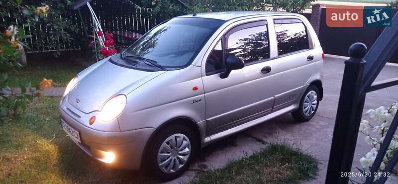 Хэтчбек Daewoo Matiz 2010 в 