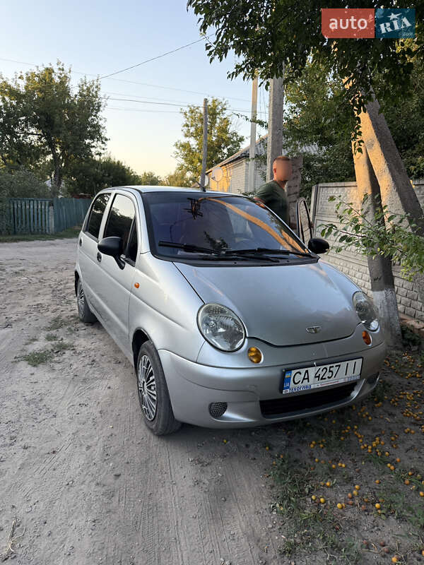 Хэтчбек Daewoo Matiz 2011 в 
