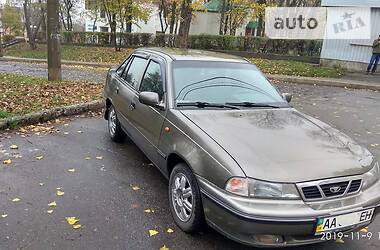 Седан Daewoo Nexia 2003 в Києві