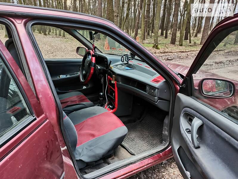Седан Daewoo Nexia 1997 в Рівному