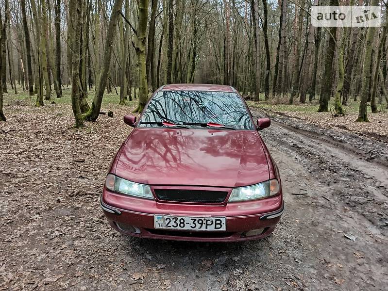 Седан Daewoo Nexia 1997 в Рівному