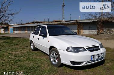 Седан Daewoo Nexia 2012 в 