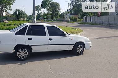 Седан Daewoo Nexia 2010 в Фастове