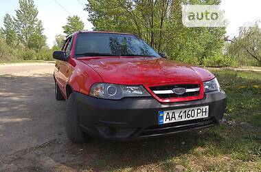 Седан Daewoo Nexia 2012 в Киеве