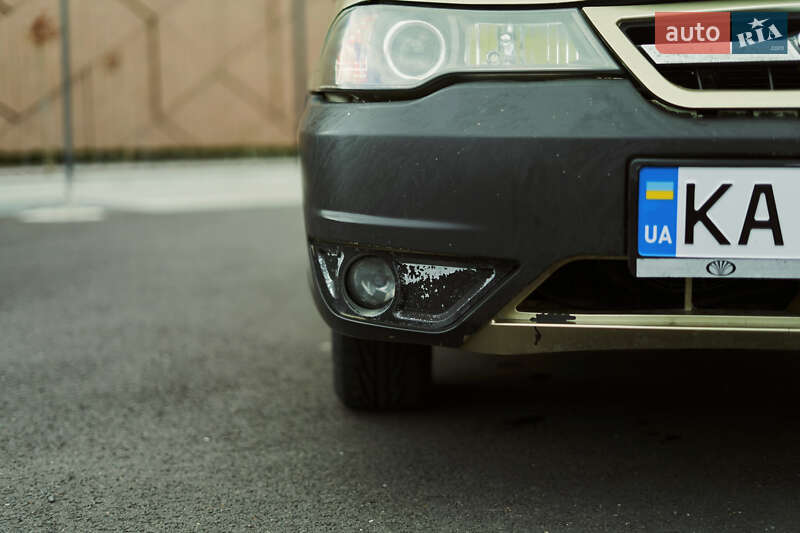 Седан Daewoo Nexia 2008 в Ужгороді