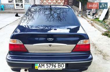 Седан Daewoo Nexia 2008 в 