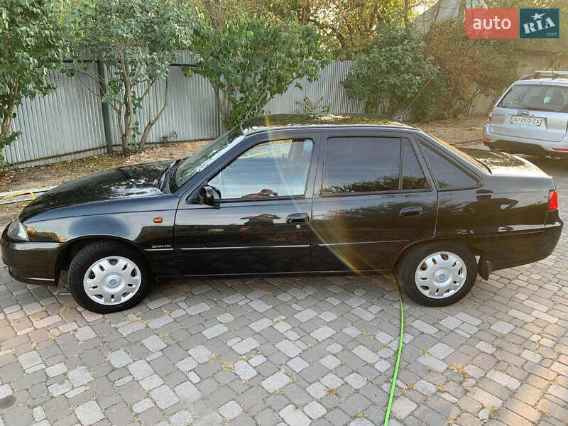 Седан Daewoo Nexia 2012 в Киеве