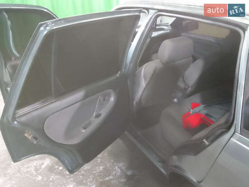 Седан Daewoo Nexia 1997 в Кривом Роге