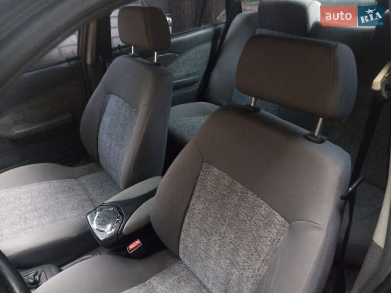 Седан Daewoo Nexia 2008 в Харькове
