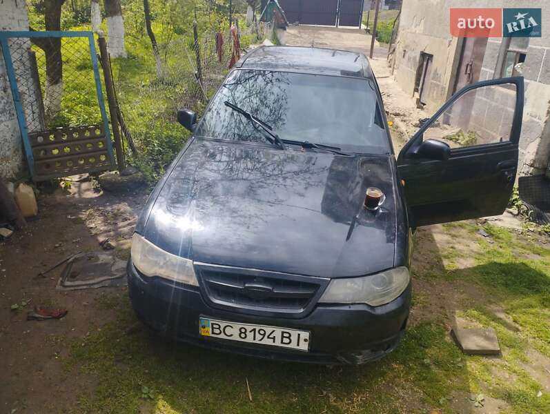 Седан Daewoo Nexia 2008 в Самборе