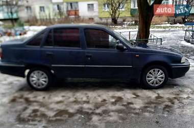 Седан Daewoo Nexia 2008 в 
