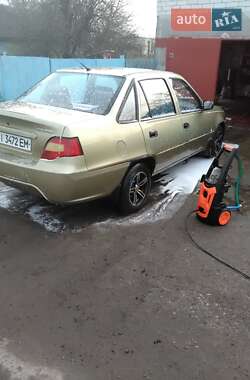 Седан Daewoo Nexia 2010 в 