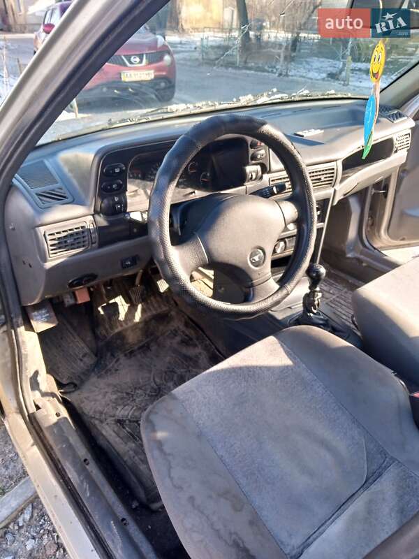 Седан Daewoo Nexia 2007 в Киеве