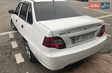 Седан Daewoo Nexia 2012 в 