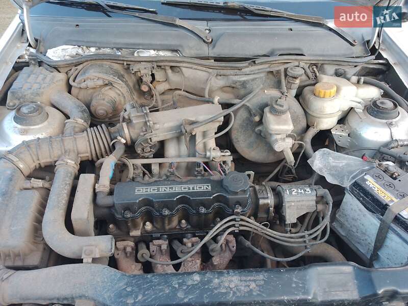 Седан Daewoo Nexia 2006 в Вараше