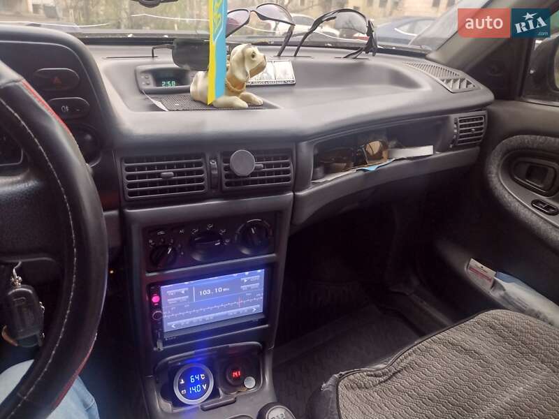 Седан Daewoo Nexia 2008 в Киеве