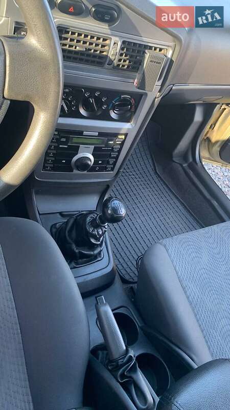 Седан Daewoo Nexia 2008 в Днепре