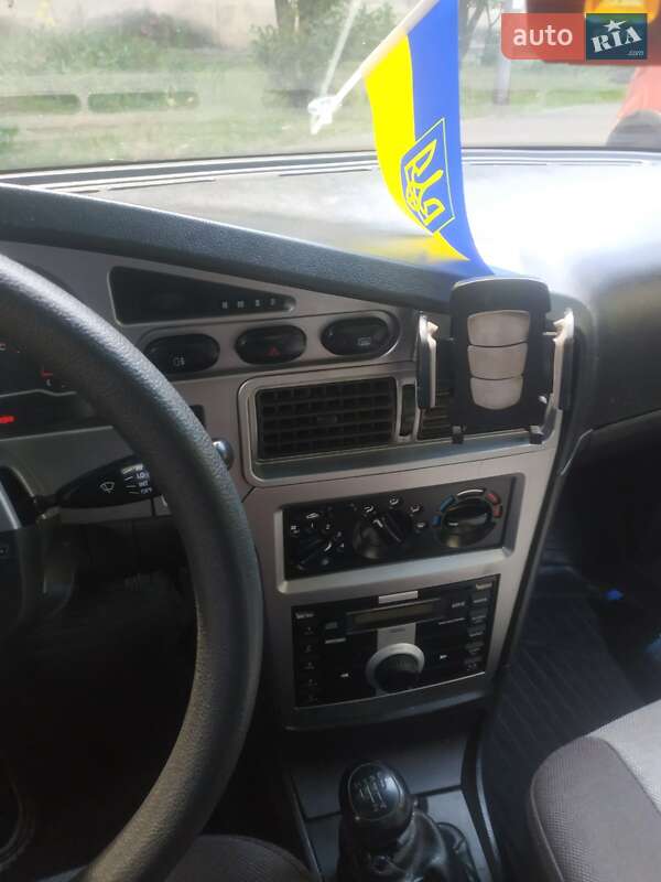 Седан Daewoo Nexia 2008 в Корсуне-Шевченковском