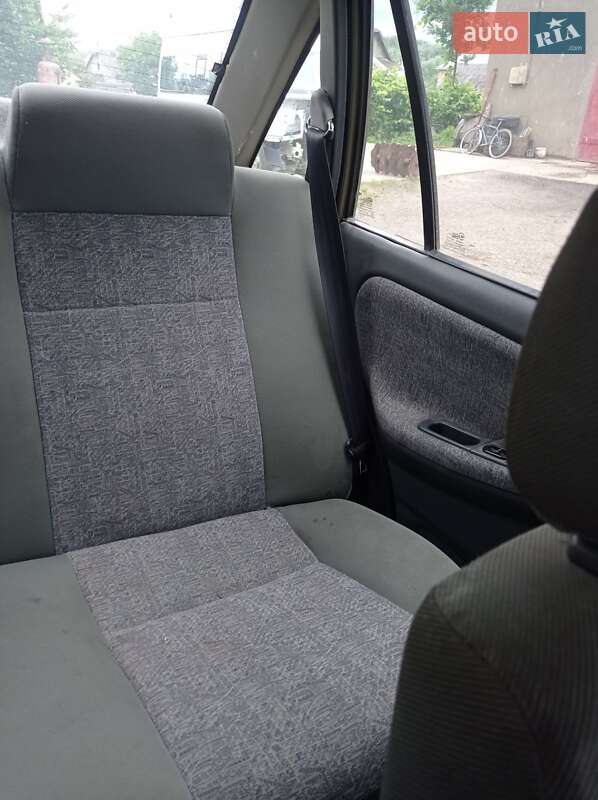 Седан Daewoo Nexia 2006 в Чернівцях