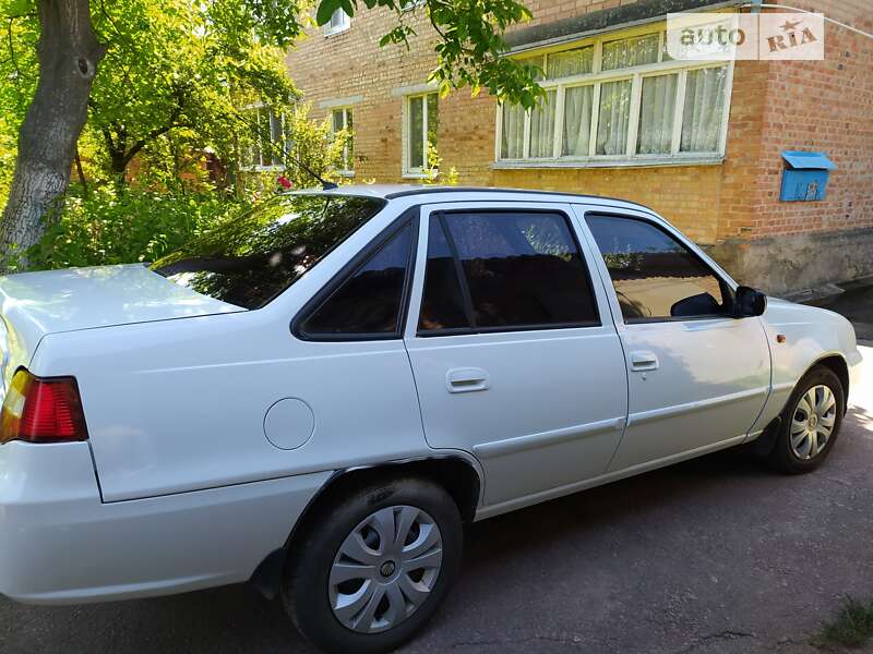 Седан Daewoo Nexia 2012 в Бердичеве