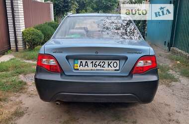 Седан Daewoo Nexia 2011 в 