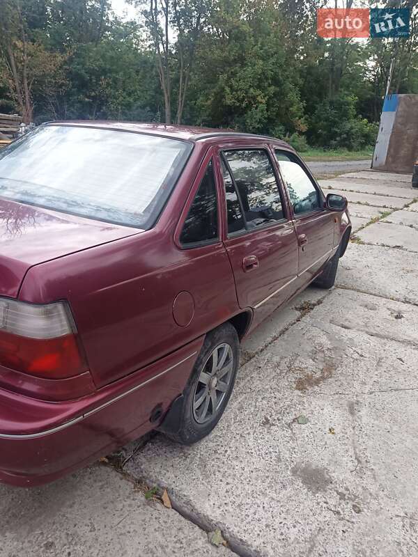 Седан Daewoo Nexia 1997 в Переяславе
