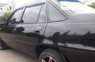 Седан Daewoo Nexia 2009 в 