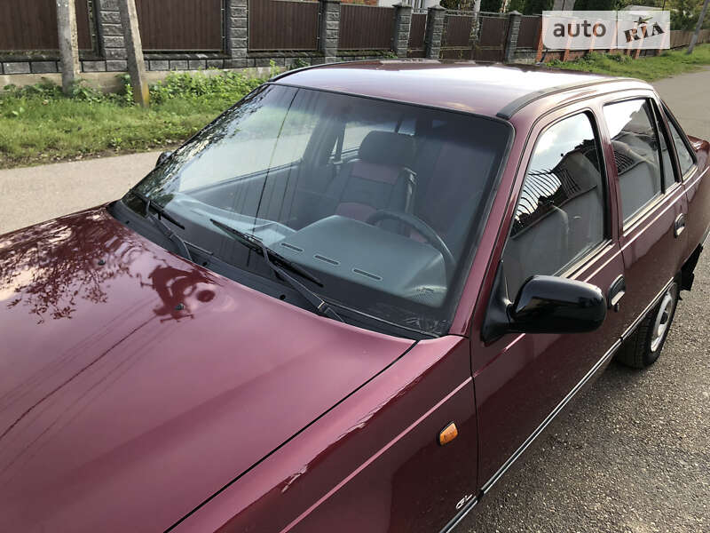 Седан Daewoo Nexia 2008 в Виноградове