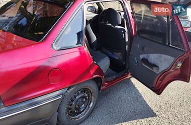 Седан Daewoo Nexia 2006 в 