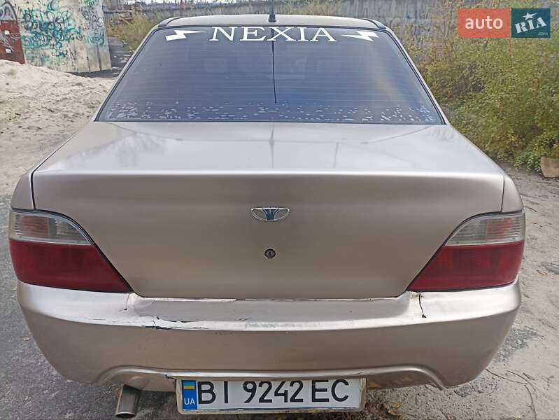 Седан Daewoo Nexia 2008 в Киеве