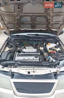 Седан Daewoo Nexia 2008 в 