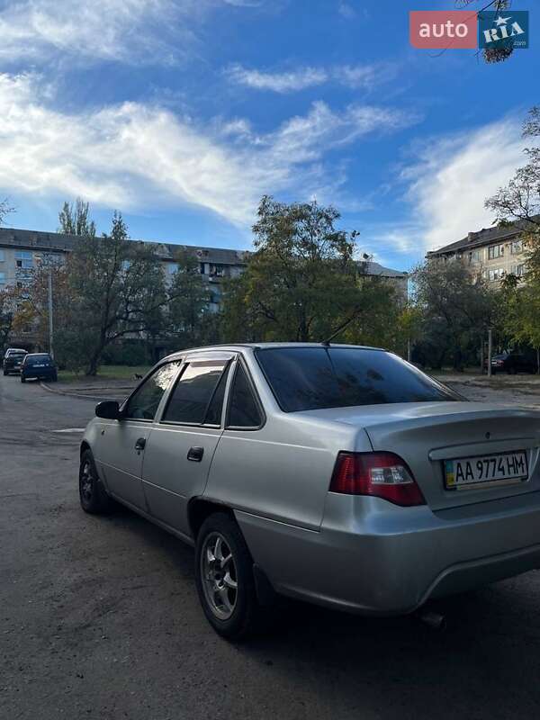 Седан Daewoo Nexia 2008 в Киеве фото 2 Седан Daewoo Nexia 2008 в Киеве