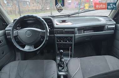 Седан Daewoo Nexia 2007 в 