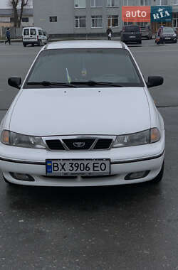Седан Daewoo Nexia 2007 в Полонному