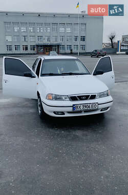 Седан Daewoo Nexia 2007 в Полонном