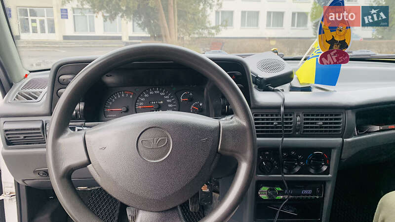 Седан Daewoo Nexia 2007 в Полонном
