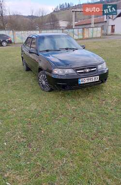 Седан Daewoo Nexia 2011 в 