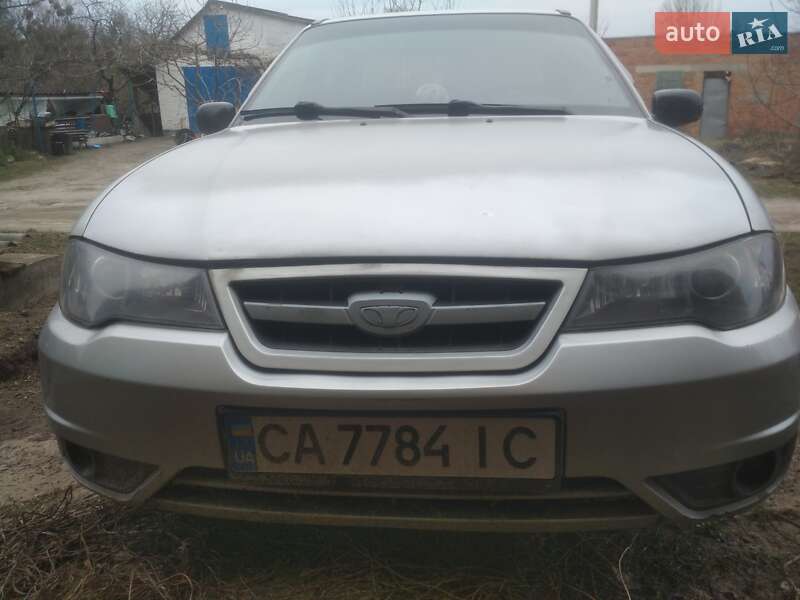Седан Daewoo Nexia 2008 в Звенигородке