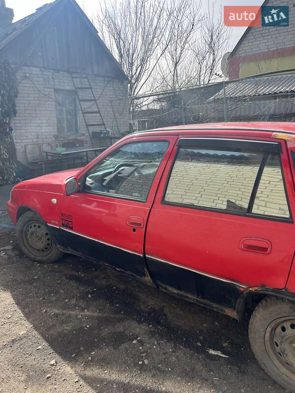 Седан Daewoo Nexia 1996 в Слов'янську