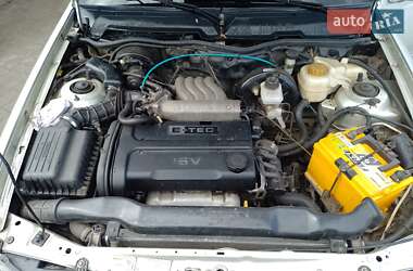 Седан Daewoo Nexia 2008 в 