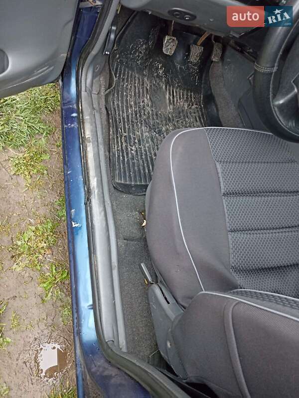 Седан Daewoo Nexia 1997 в Житомире