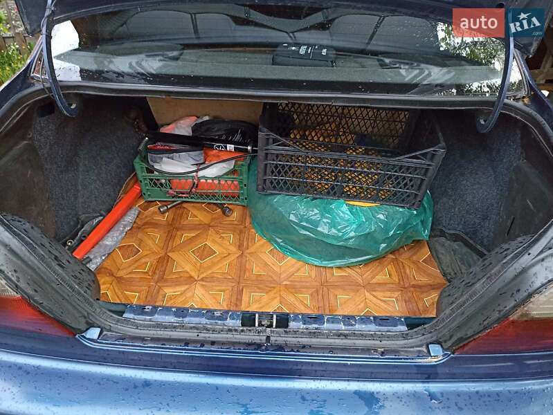 Седан Daewoo Nexia 1997 в Житомире