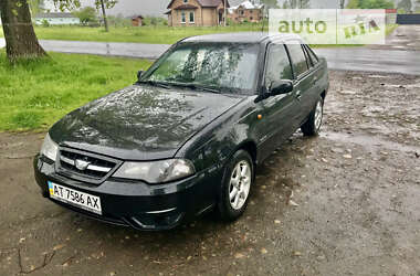 Седан Daewoo Nexia 2009 в Калуше