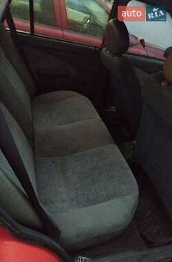 Седан Daewoo Nexia 2004 в 