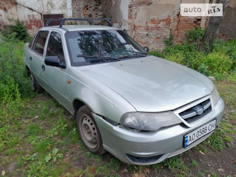 Седан Daewoo Nexia 2008 в Перечине