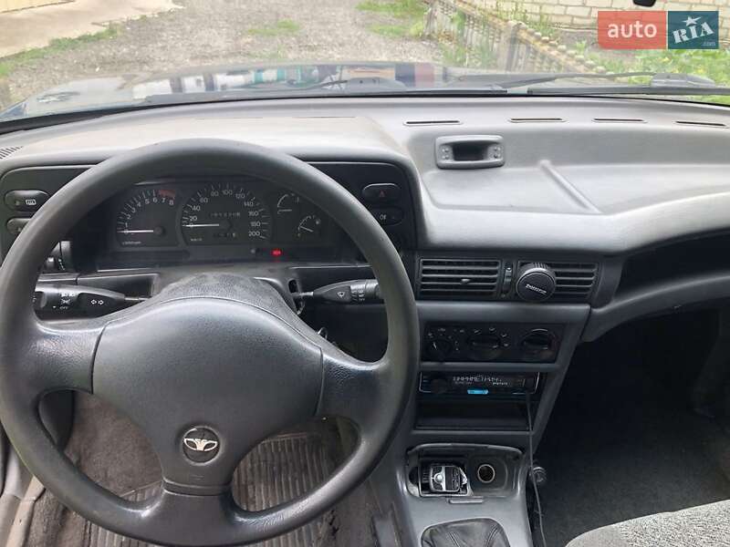 Седан Daewoo Nexia 1997 в Киеве