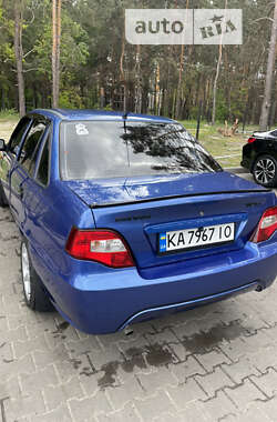 Седан Daewoo Nexia 2008 в Киеве